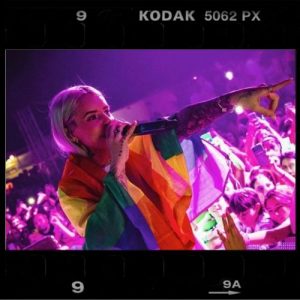 quien es la novia de young miko