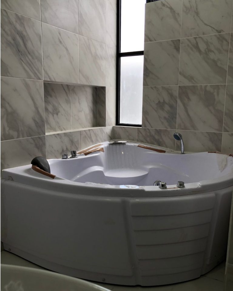 casa con jacuzzi en cumbaya