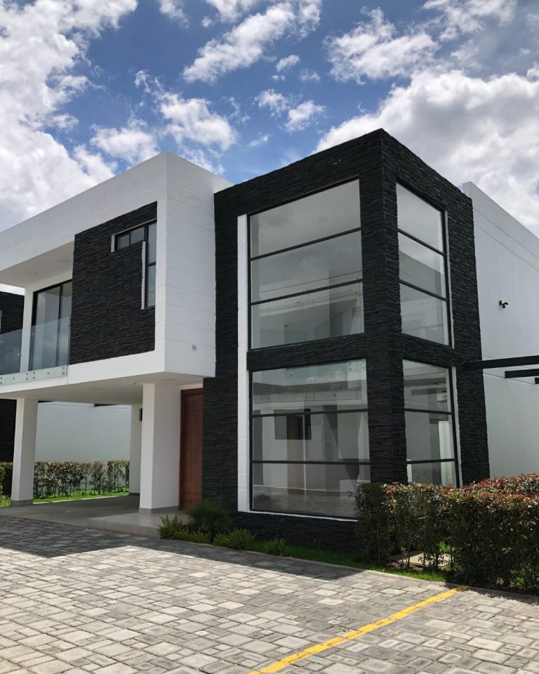 conjunto las familias cumbaya